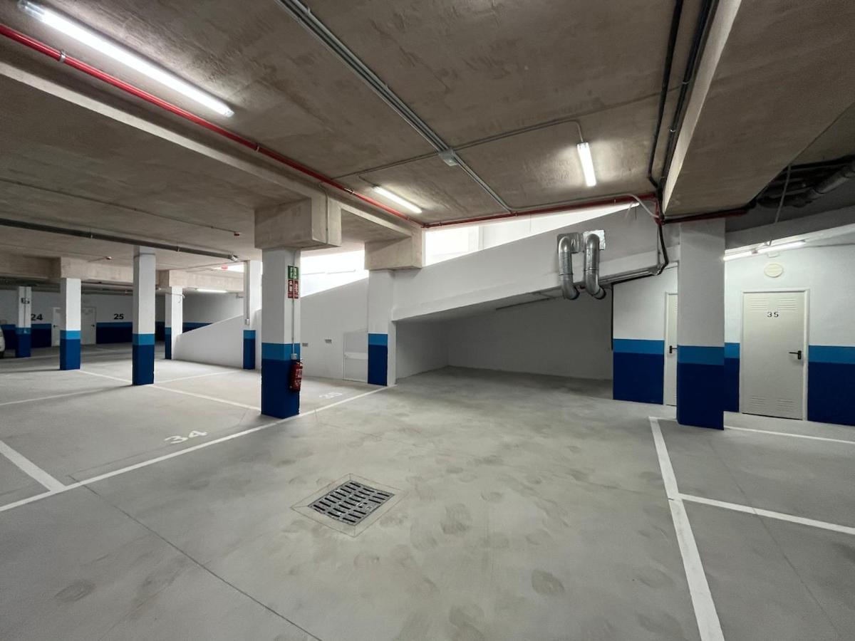 New Casa Raton Central, Pool, Wifi, Parking, Evcharger Apartamento *