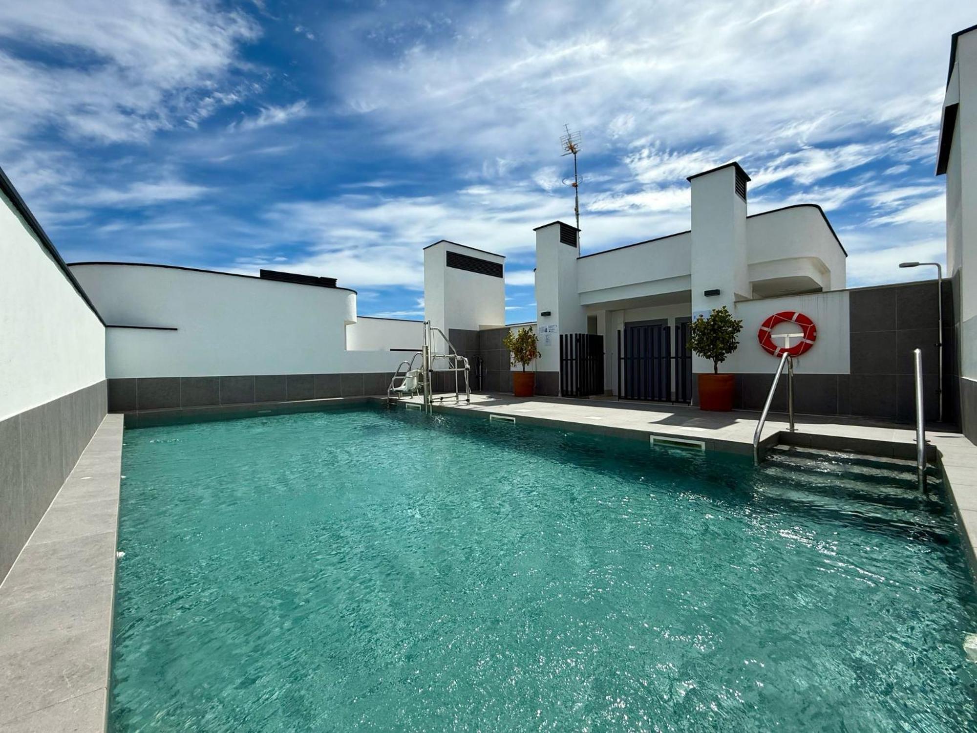 New Casa Raton Central, Pool, Wifi, Parking, Evcharger * Tarifa